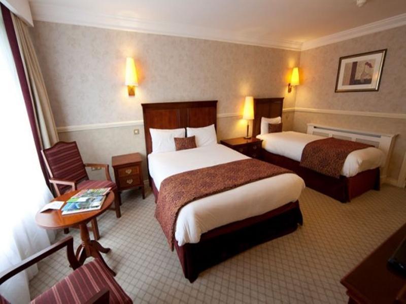 Court Yard Hotel Leixlip Ngoại thất bức ảnh