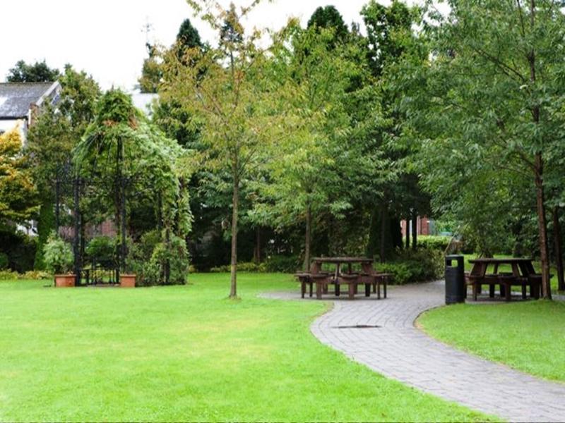 Court Yard Hotel Leixlip Ngoại thất bức ảnh
