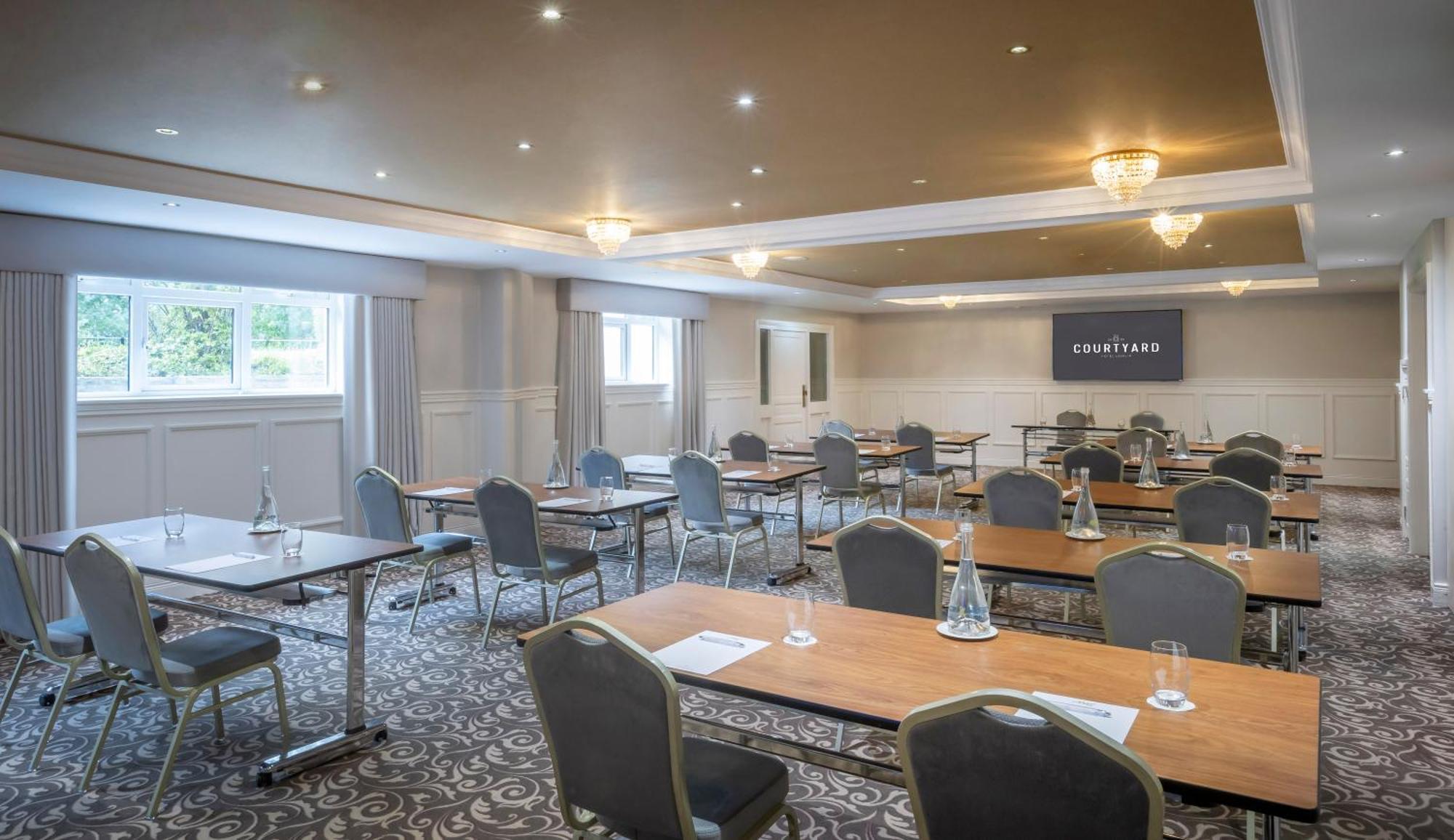 Court Yard Hotel Leixlip Ngoại thất bức ảnh