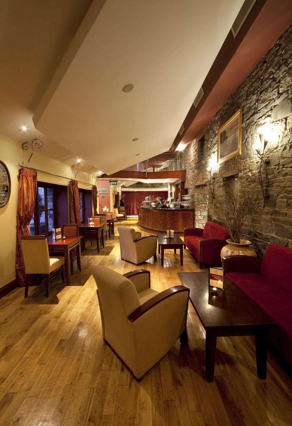 Court Yard Hotel Leixlip Ngoại thất bức ảnh